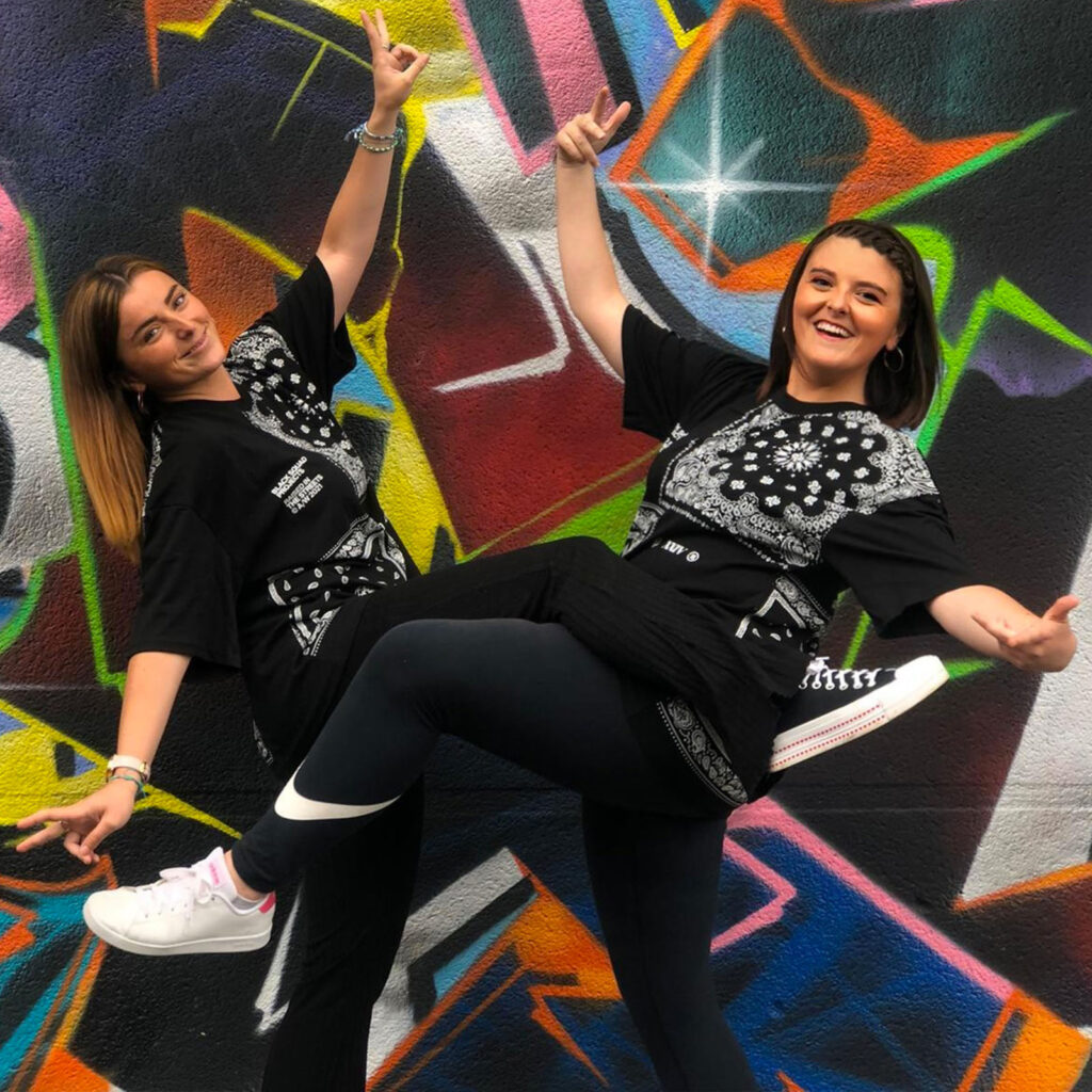 Photo de Clem et Elise Moge, connu aussi sous le Family Unity Crew, donnent les cours de Mix Up Dance